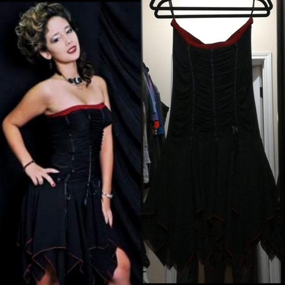 Hot Topic Dresses & Skirts - Vintage hot topic gothic stretch dress